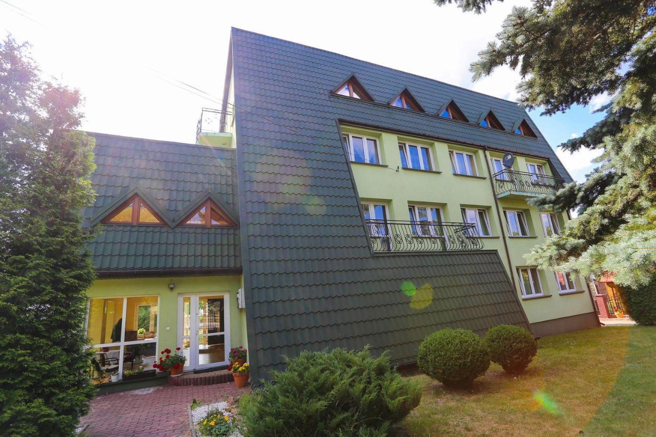 Wieczernik Dom Rekolekcyjny Ksiezy Pallotynow 시비엥타 카타지나 외부 사진